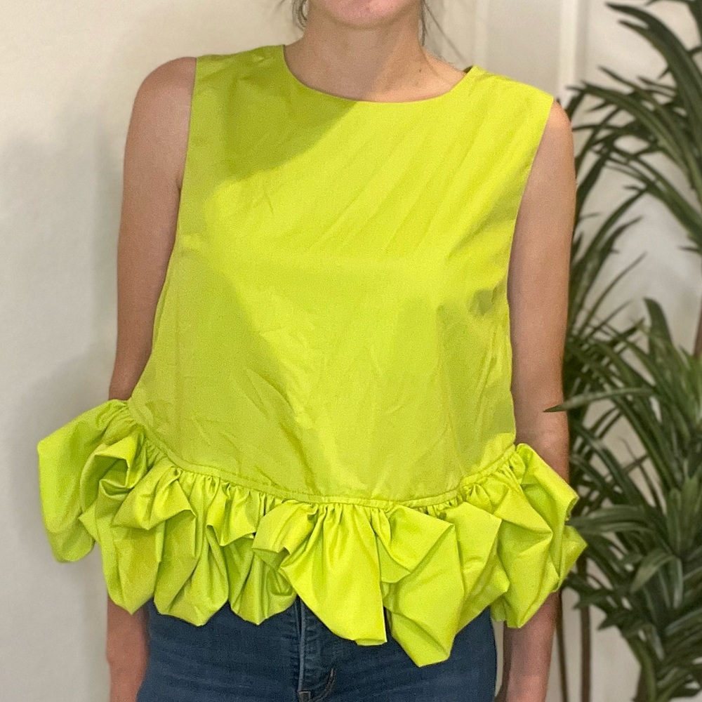 NWT ENTRO | Lime Green Cropped Blouse with Ruffle Detail - Picture 2 of 11